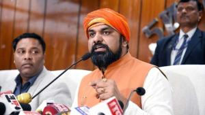 The verdict in Malegaon blast case came after 17 years, all 7 accused including Sadhvi Pragya Thakur were acquitted, BJP said Congress should answer saffron terrorism (8)-xmKmWyPeLI.jpg